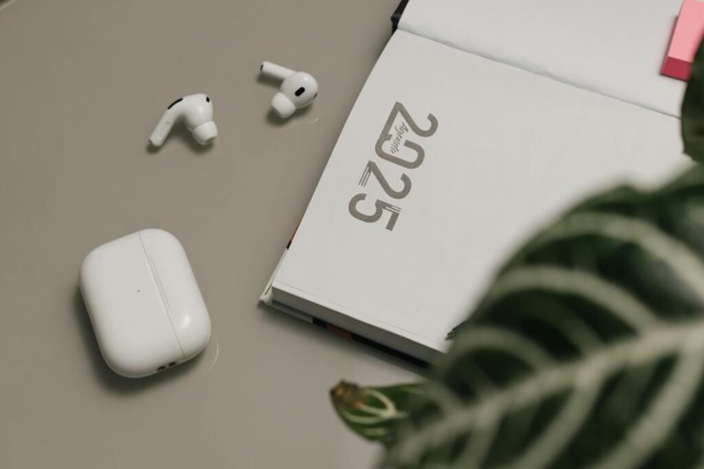 Are True Wireless Earbuds Better Than Traditional Earphones? Are True Wireless Earbuds Better Than Traditional Earphones?
